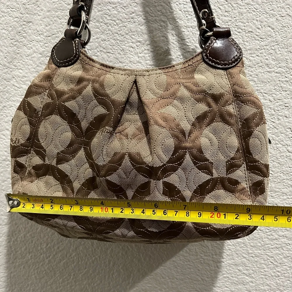 Coach Hand Bag D0982-42949 Brown/Tan with Lilac inside lining Like new - Picture 9 of 12